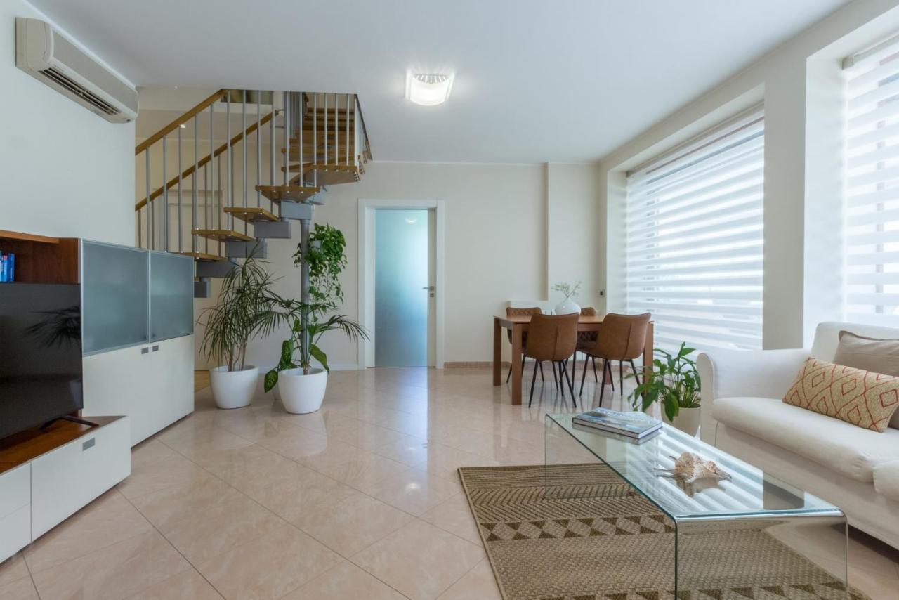 Guesthouse Libeticus Cagliari Bagian luar foto